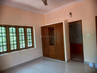 Bedroom Image of 900 Sq.ft 3 BHK Builder Floor for rent in Pallikkara Kochi for Rs. 19000