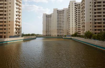 Balcony Image of 3780 Sq.ft 4 BHK Apartment / Flat for rent in Adani Water Lily, Shantigram Ahmedabad for Rs. 83000