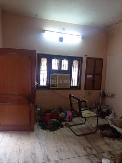 Falgun tenamemt Main Image 1