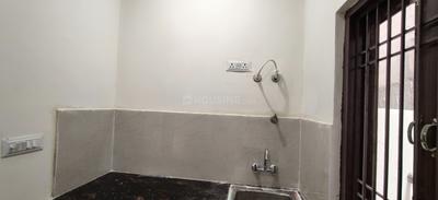 Bathroom Image of 1000 Sq.ft 2 BHK Apartment / Flat for rent in Bhawna City, Shastripuram Agra for Rs. 13000