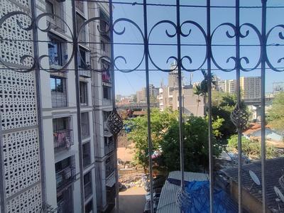 Balcony Image of Basera Male PG  in Andheri West, Mumbai