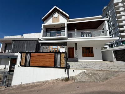 Image of 2600 Sq.ft 4 BHK Independent House for sale in Kalamassery, Kochi for Rs. 18000000