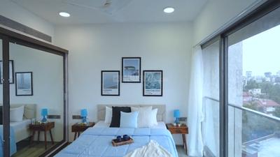 Balcony Image of 1500 Sq.ft 3 BHK Apartment / Flat for sale in Rustomjee Paramount, Santacruz West Mumbai for Rs. 96800000