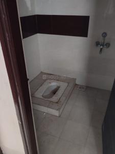 Bathroom Image of 950 Sq.ft 2 BHK Apartment / Flat for rent in Highway Cosmos City, Bhicholi Mardana Indore for Rs. 15000