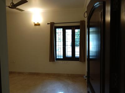 Bedroom Image of 2300 Sq.ft 4 BHK Apartment / Flat for sale in DDA Sector B Pocket 9, Vasant Kunj New Delhi for Rs. 50000000