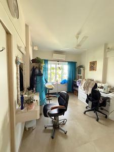 Hall Image of 710 Sq.ft 2 BHK Apartment / Flat for sale in Khar West Mumbai for Rs. 40000000