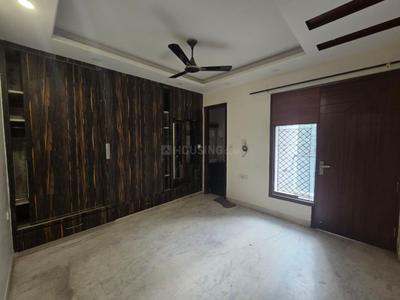 Bedroom Image of 950 Sq.ft 2 BHK Builder Floor for sale in Patel Nagar New Delhi for Rs. 15000000