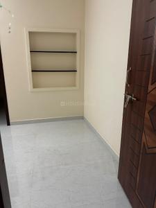 Living Room Image of 600 Sq.ft 1 BHK Apartment / Flat for rent in Pudur Erode for Rs. 5500