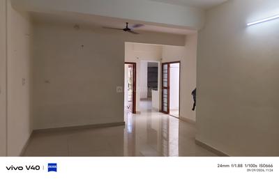 Hall Image of 1086 Sq.ft 2 BHK Apartment / Flat for rent in Karapakkam Chennai for Rs. 25000
