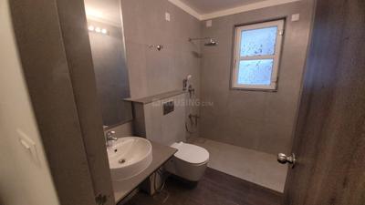 Bathroom Image of 1610 Sq.ft 3 BHK Apartment / Flat for sale in Nizampura Vadodara for Rs. 7700000