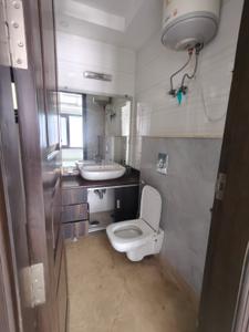 Bathroom Image of 2000 Sq.ft 3 BHK Builder Floor for sale in Green Park Extension New Delhi for Rs. 55000000