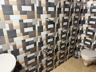 Bathroom Image of 1000 Sq.ft 2 BHK Independent House for rent in Ellora Park Vadodara for Rs. 16700