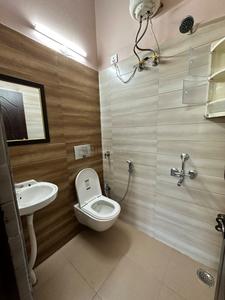 Bathroom Image of Girl Single PG Room with attached bathroom, kitchen in Rajpur Road, Dehradun