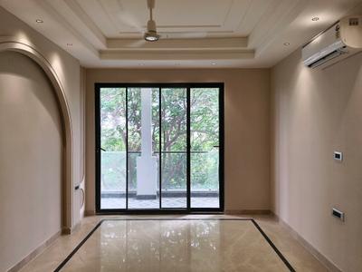 Bedroom Image of 2450 Sq.ft 4 BHK Builder Floor for sale in Paramount Luxury Floor Malibu Town, Sector 47 Gurgaon for Rs. 37500000