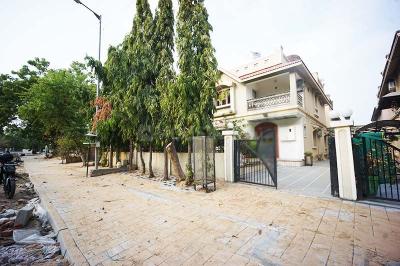 Image of 2250 Sq.ft 4 BHK Independent House for sale in Thaltej, Ahmedabad for Rs. 44900000