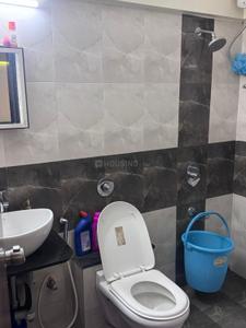 Bathroom Image of 1300 Sq.ft 2 BHK Apartment / Flat for rent in Siddhesh Optimus, Viman Nagar Pune for Rs. 50000
