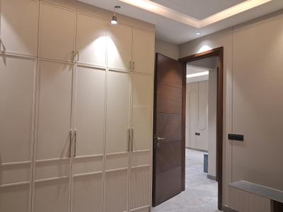 Bedroom Image of 1800 Sq.ft 3 BHK Builder Floor for sale in Paschim Vihar New Delhi for Rs. 36000000