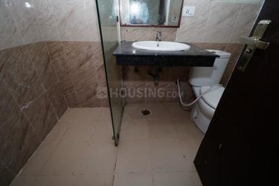 Bathroom Image of 1210 Sq.ft 3 BHK Apartment / Flat for sale in Skytech Matrott, Sector 76 Noida for Rs. 17900000