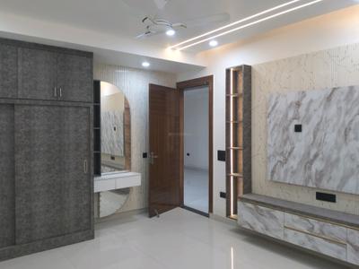 Bedroom Image of 2100 Sq.ft 4 BHK Apartment / Flat for sale in Rajendra Nagar Ghaziabad for Rs. 19600000