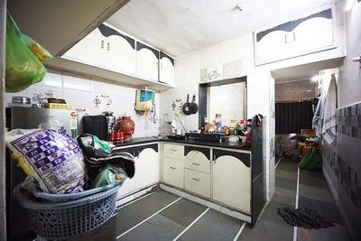 Kitchen Image of 1620 Sq.ft 3 BHK Independent House for sale in Khokhra Ahmedabad for Rs. 6500000