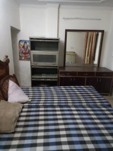 Bedroom Image of 1000 Sq.ft 2 BHK Independent House for rent in RWA Lajpat Nagar 4 Colonies, Lajpat Nagar New Delhi for Rs. 29900