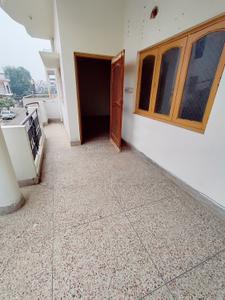 Balcony Image of 1200 Sq.ft 2 BHK Builder Floor for rent in Indira Nagar Lucknow for Rs. 18000