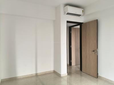 Bedroom Image of 2500 Sq.ft 3.5 BHK Apartment / Flat for rent in Lokhandwala Minerva, Worli Mumbai for Rs. 350000