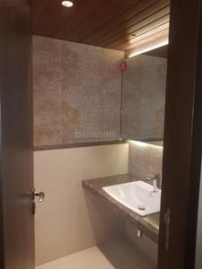 Bathroom Image of 2022 Sq.ft 4 BHK Apartment / Flat for sale in Heritage Pride, Chembur Mumbai for Rs. 65000000