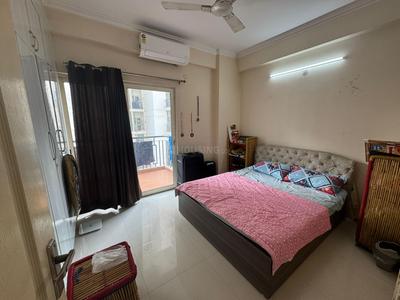 Bedroom Image of 1185 Sq.ft 2 BHK Apartment / Flat for sale in Maxblis White House, Sector 75 Noida for Rs. 13500000
