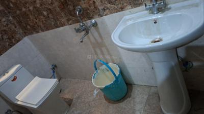 Image of 750 Sq.ft 2 BHK Apartment / Flat for rent in Chhattarpur, New Delhi for Rs. 26000