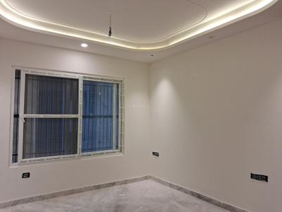 Bedroom Image of 1800 Sq.ft 3 BHK Builder Floor for sale in Paschim Vihar New Delhi for Rs. 40000000