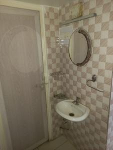 Bathroom Image of 1200 Sq.ft 1 BHK Apartment / Flat for rent in Ankleshwar GIDC Ankleshwar for Rs. 8000