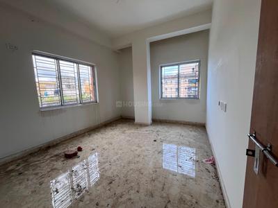Bedroom Image of 810 Sq.ft 2 BHK Apartment / Flat for sale in Chinar Park Kolkata for Rs. 3000000