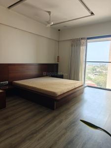 Bedroom Image of 1391 Sq.ft 3 BHK Apartment / Flat for rent in Rustomjee Paramount, Santacruz West Mumbai for Rs. 350000
