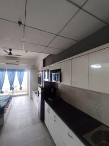 Kitchen Image of 435 Sq.ft 1 RK Apartment / Flat for rent in Paramount Golfforeste Oak &amp; Pine, Surajpur Greater Noida for Rs. 16500