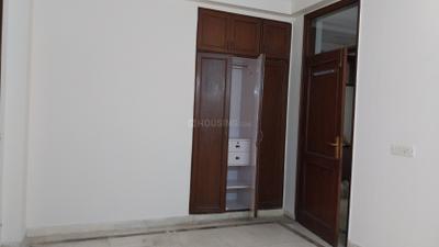 Bedroom Image of 1600 Sq.ft 3 BHK Builder Floor for rent in Safdarjung Enclave New Delhi for Rs. 85000