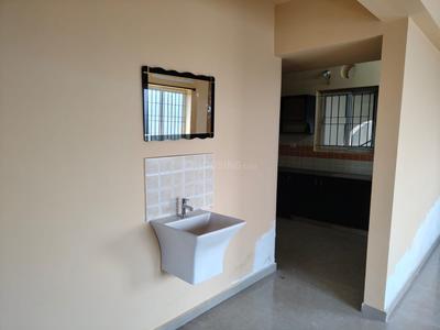 Bathroom Image of 1400 Sq.ft 2 BHK Apartment / Flat for rent in Max Vista, Vilangudi Madurai for Rs. 25000