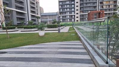 Image of 2045 Sq.ft 3 BHK Apartment / Flat for rent in Godrej Woods, Sector 43, Noida for Rs. 82000