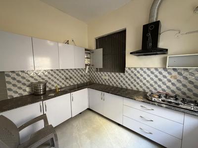 Kitchen Image of 1200 Sq.ft 1 BHK Builder Floor for rent in Bhai Randhir Singh Nagar Ludhiana for Rs. 17000