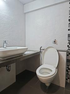 Common Bathroom Image of 861 Sq.ft 2 BHK Apartment / Flat for sale in Excellaa Tremont, Mundhwa Pune for Rs. 8200000