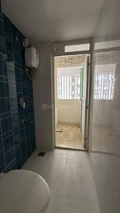 Bathroom Image of 800 Sq.ft 2 BHK Apartment / Flat for sale in Lodha Amara, Kolshet Thane for Rs. 11200000