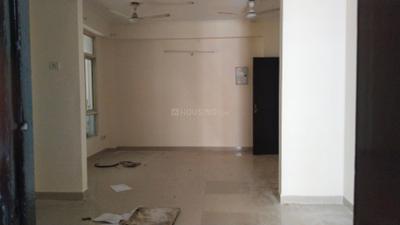 Living Room Image of 1056 Sq.ft 2 BHK Apartment / Flat for rent in Supertech Livingston, Crossings Republik Ghaziabad for Rs. 20000