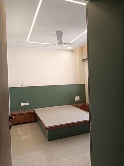 Luxurious Spacious Bedroom 1