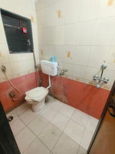 Bathroom Image of 470 Sq.ft 1 BHK Apartment / Flat for rent in Swaraj Homes Gelda Villa, Ghatkopar West Mumbai for Rs. 30000