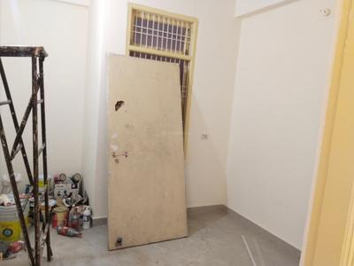Bedroom Image of 950 Sq.ft 2 BHK Apartment / Flat for rent in Kamachha Varanasi for Rs. 13500