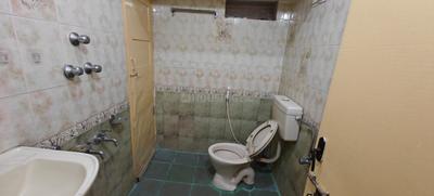Image of 1200 Sq.ft 2 BHK Builder Floor for rent in Cooke Town, Bengaluru for Rs. 30000