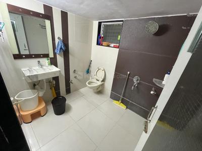 Bathroom Image of 1650 Sq.ft 5 BHK Villa for sale in Udhna Surat for Rs. 18000000