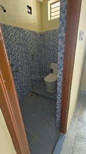 Bathroom Image of 1600 Sq.ft 3 BHK Apartment / Flat for rent in Labbipet Vijayawada for Rs. 22000