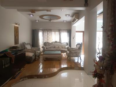 Living Room Image of 3200 Sq.ft 4 BHK Apartment / Flat for sale in BREDCO Viceroy Park, Kandivali East Mumbai for Rs. 110000000