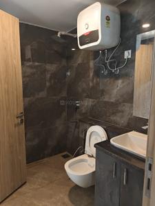 Bathroom Image of 1650 Sq.ft 3 BHK Apartment / Flat for rent in M3M Skywalk, Sector 74 Gurgaon for Rs. 75000